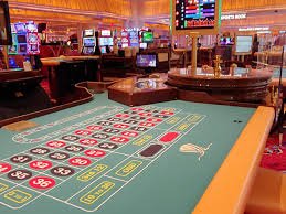 Blackjack table layout showing cards and betting positions for mobile gaming
